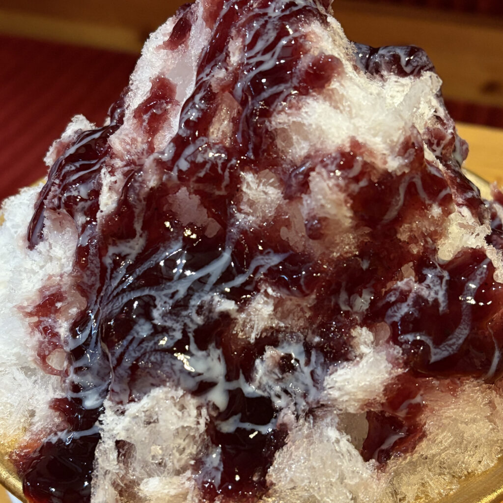 アサイーのかき氷のアップの画像